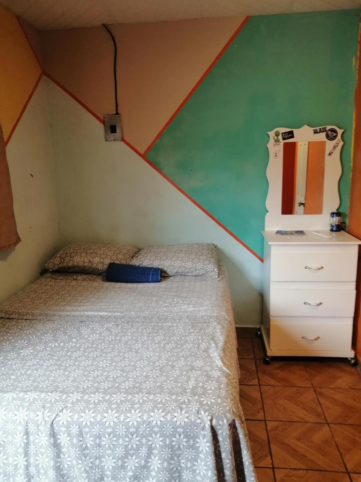 Hostal Nina Oly Tamanique Szoba fotó