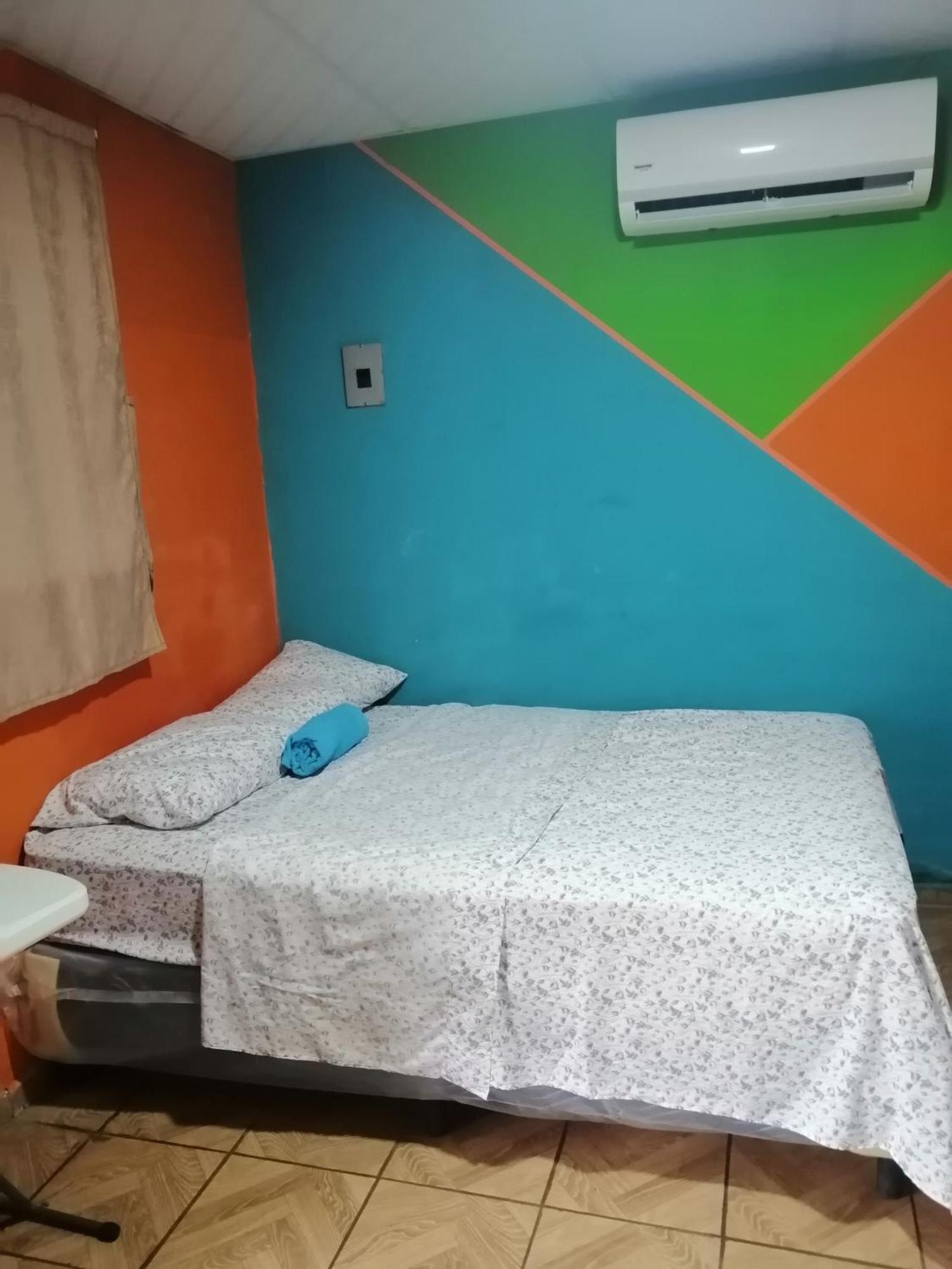 Hostal Nina Oly Tamanique Szoba fotó